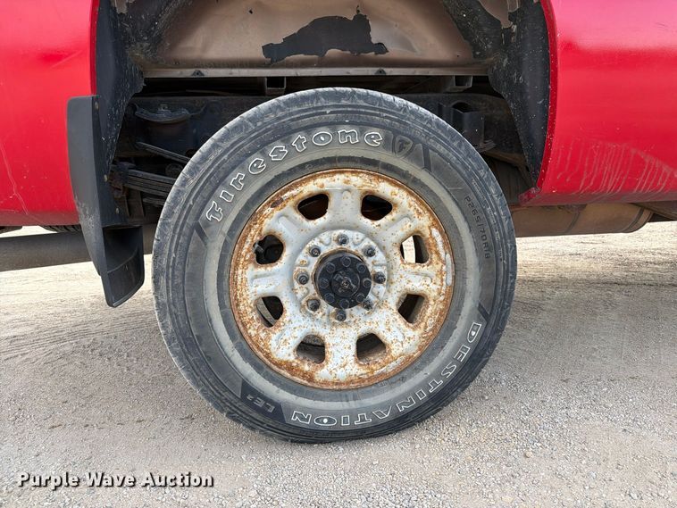image for item EV7057 2013 Chevrolet Silverado 3500HD Crew Cab pickup truck