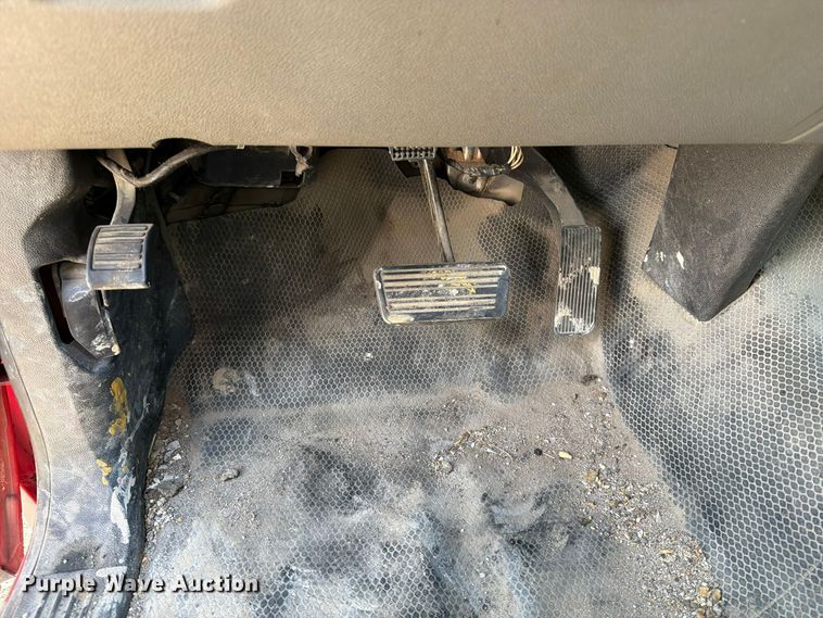 image for item EV7058 2014 Chevrolet Silverado 3500HD Crew Cab pickup truck