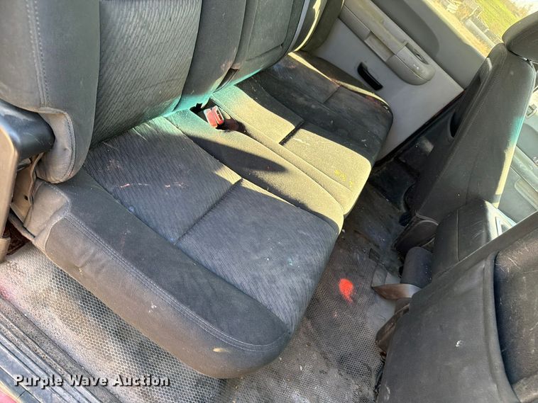 image for item EV7058 2014 Chevrolet Silverado 3500HD Crew Cab pickup truck