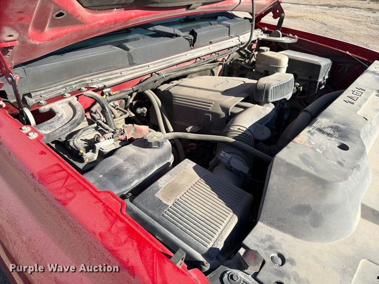 image for item EV7058 2014 Chevrolet Silverado 3500HD Crew Cab pickup truck