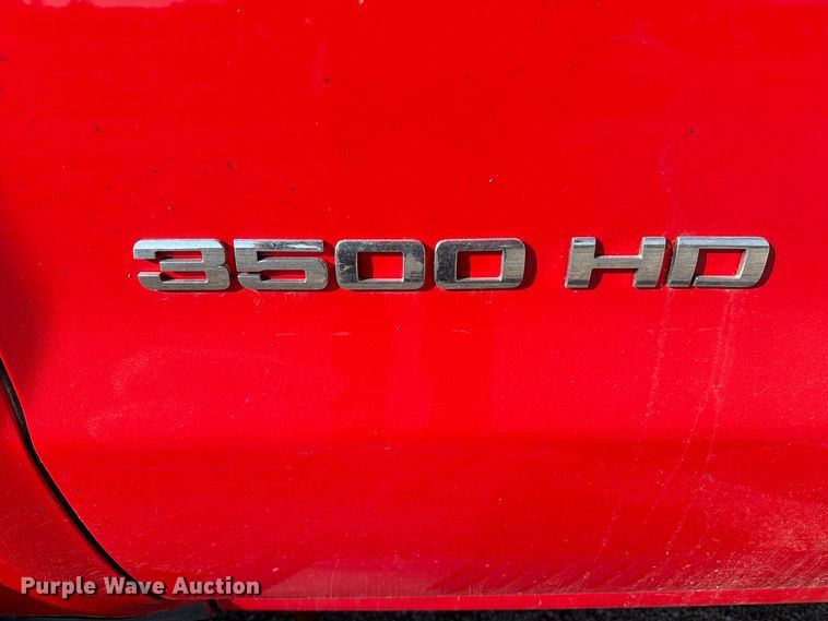 image for item EV7059 2017 Chevrolet Silverado 3500HD Crew Cab pickup truck
