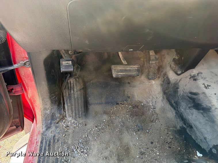 image for item EV7059 2017 Chevrolet Silverado 3500HD Crew Cab pickup truck