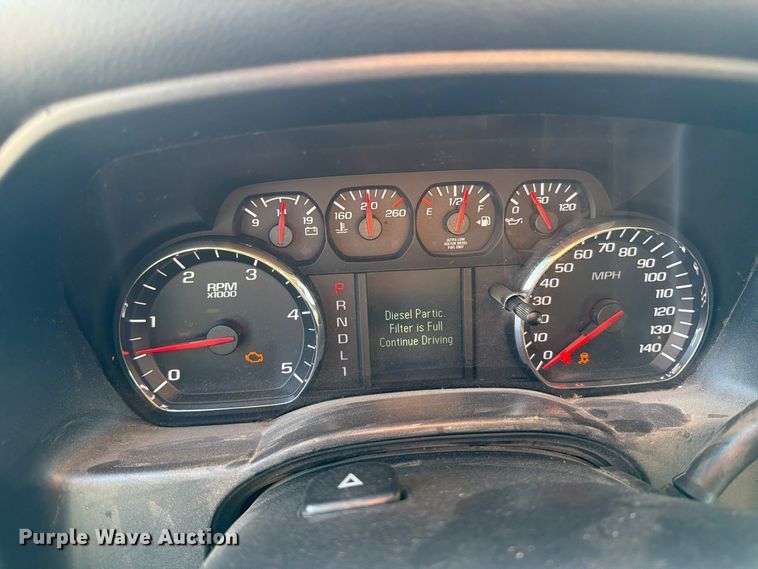 image for item EV7059 2017 Chevrolet Silverado 3500HD Crew Cab pickup truck