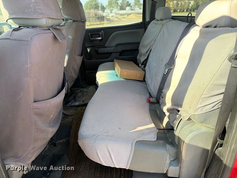 image for item EV7059 2017 Chevrolet Silverado 3500HD Crew Cab pickup truck