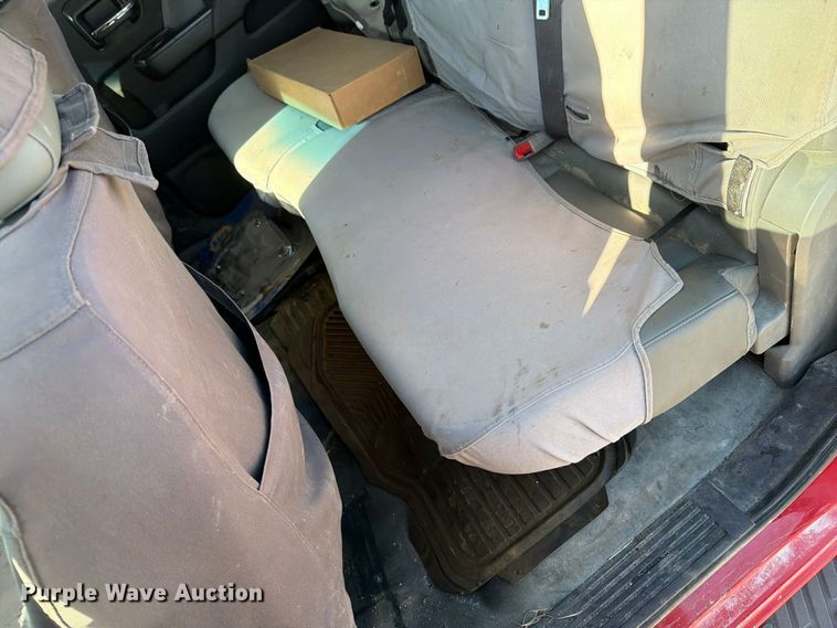 image for item EV7059 2017 Chevrolet Silverado 3500HD Crew Cab pickup truck