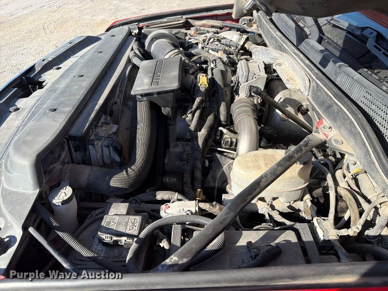 image for item EV7059 2017 Chevrolet Silverado 3500HD Crew Cab pickup truck