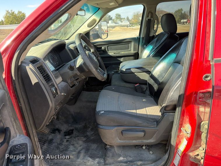 image for item EV7063 2012 Dodge Ram 3500 Heavy Duty Crew Cab pickup truck