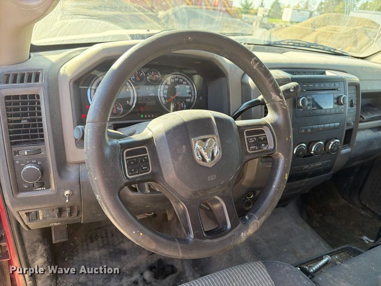 image for item EV7063 2012 Dodge Ram 3500 Heavy Duty Crew Cab pickup truck