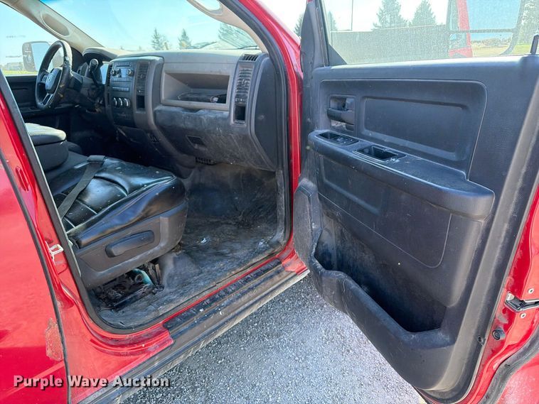 image for item EV7063 2012 Dodge Ram 3500 Heavy Duty Crew Cab pickup truck