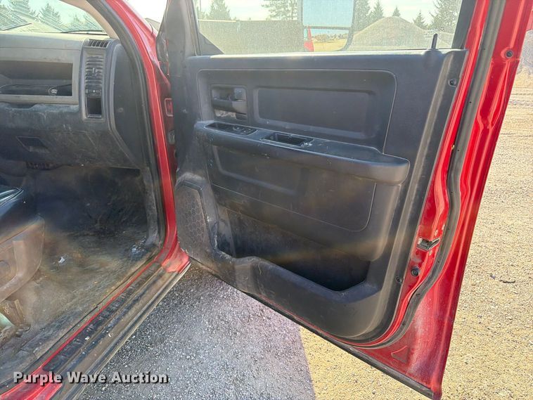 image for item EV7063 2012 Dodge Ram 3500 Heavy Duty Crew Cab pickup truck