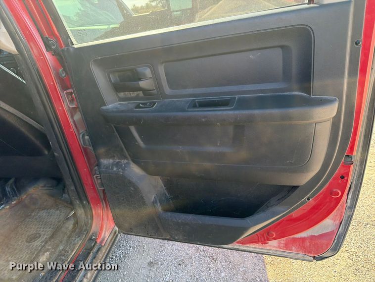 image for item EV7063 2012 Dodge Ram 3500 Heavy Duty Crew Cab pickup truck