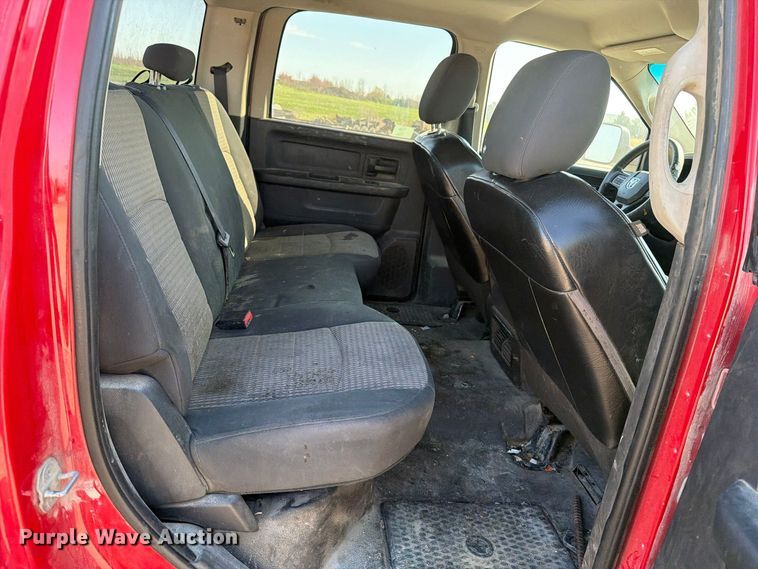 image for item EV7063 2012 Dodge Ram 3500 Heavy Duty Crew Cab pickup truck