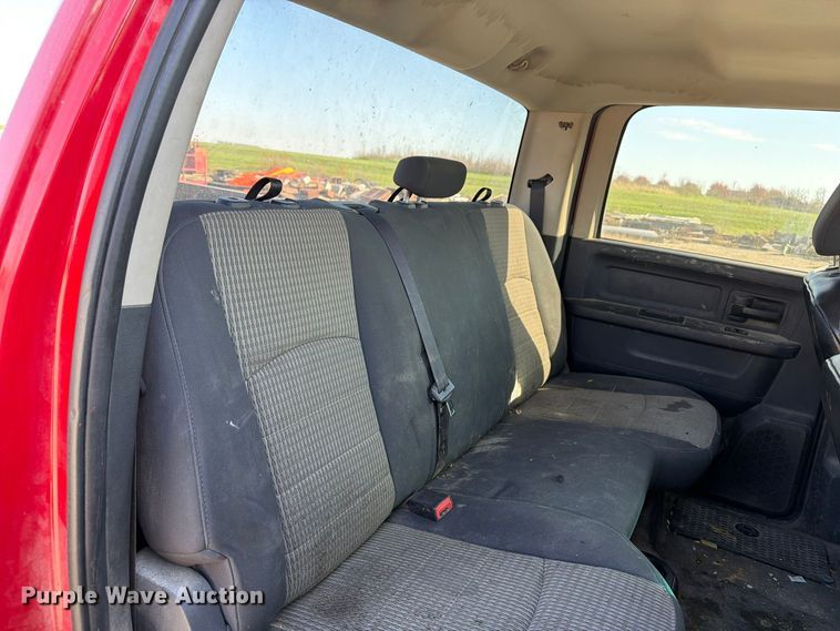 image for item EV7063 2012 Dodge Ram 3500 Heavy Duty Crew Cab pickup truck