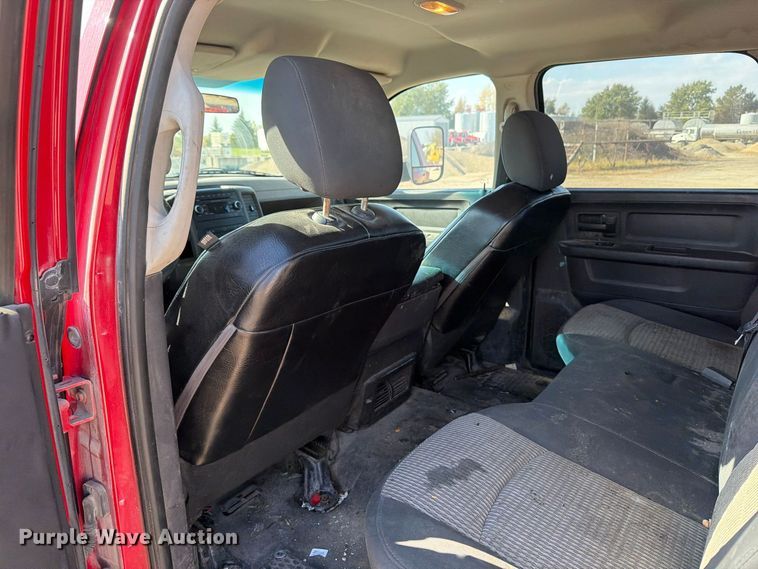 image for item EV7063 2012 Dodge Ram 3500 Heavy Duty Crew Cab pickup truck