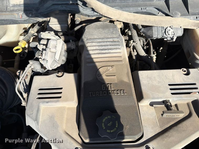image for item EV7063 2012 Dodge Ram 3500 Heavy Duty Crew Cab pickup truck