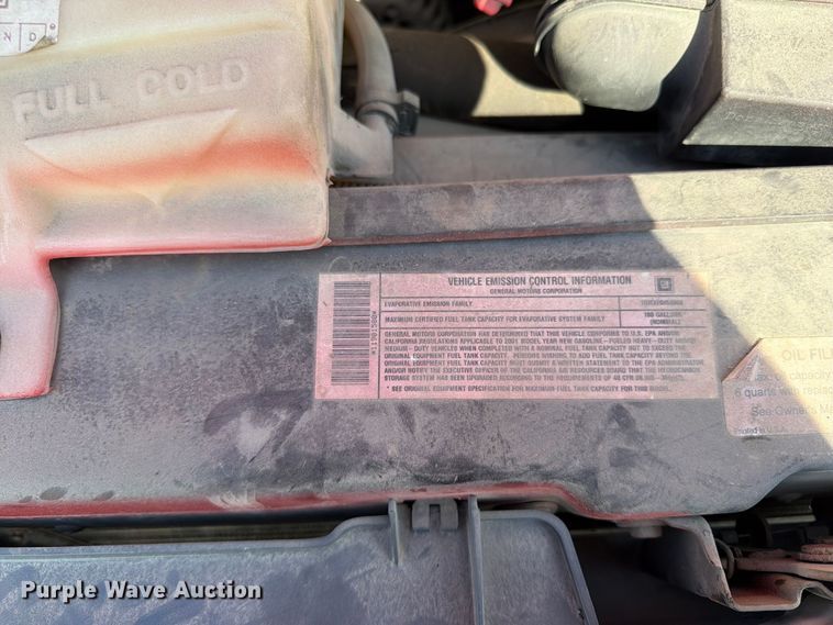 image for item EV7064 2001 GMC Savana delivery truck