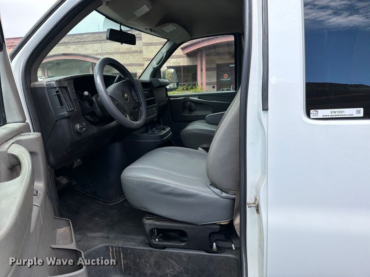 image for item EW1001 2014 Chevrolet Express 1500  van