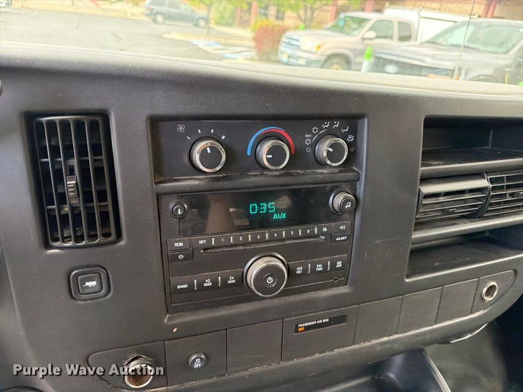 image for item EW1001 2014 Chevrolet Express 1500  van