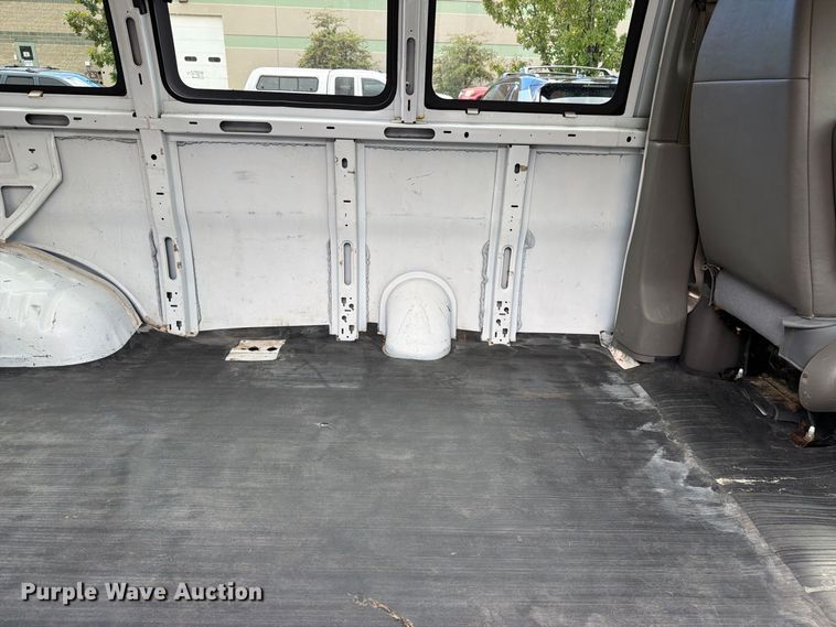 image for item EW1001 2014 Chevrolet Express 1500  van