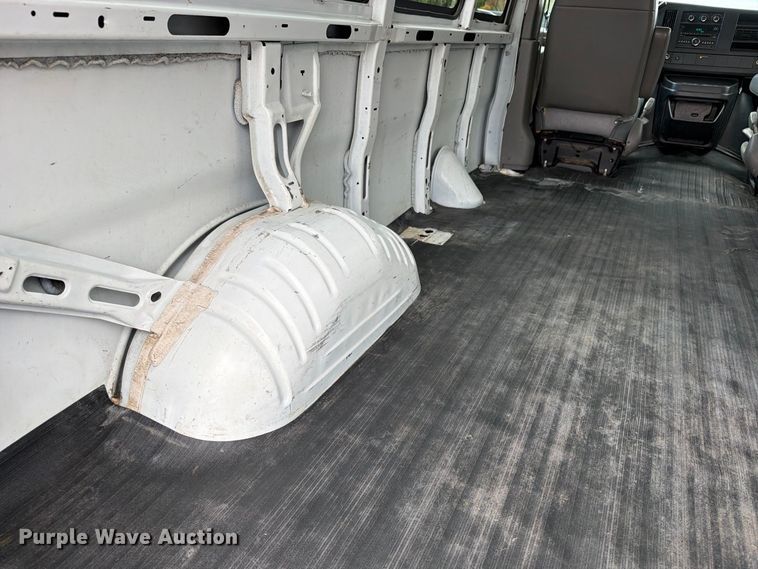 image for item EW1001 2014 Chevrolet Express 1500  van