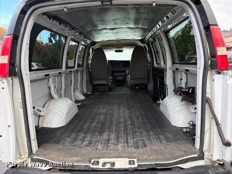 image for item EW1001 2014 Chevrolet Express 1500  van