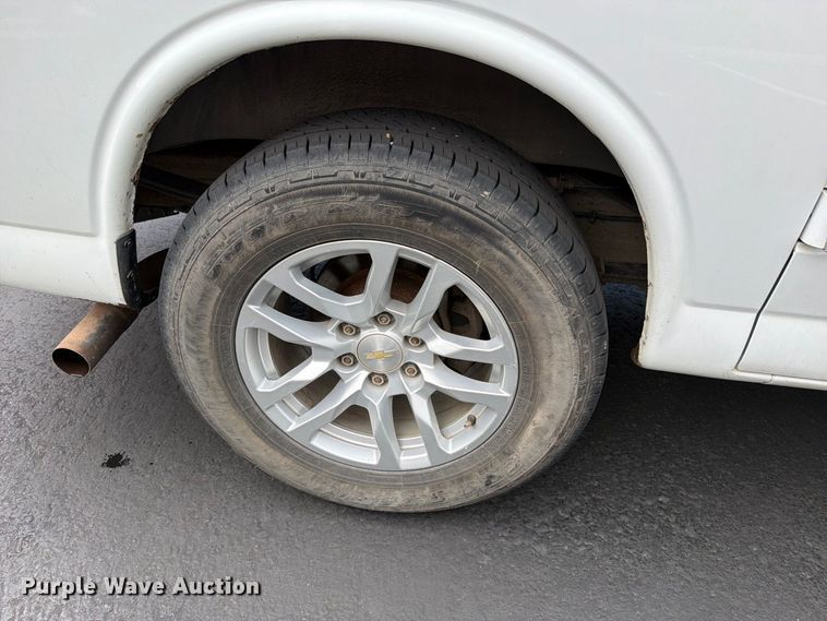 image for item EW1001 2014 Chevrolet Express 1500  van