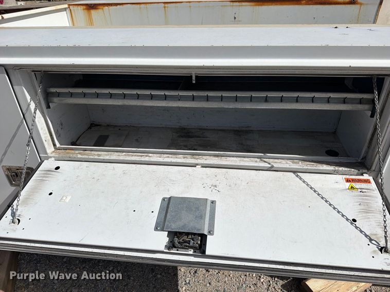 image for item EW1158 Reading SL utility bed