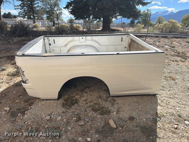 image for item EW1159 Pickup truck bed