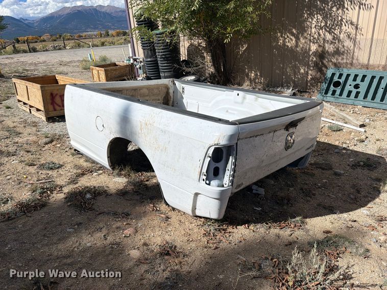 image for item EW1159 Pickup truck bed