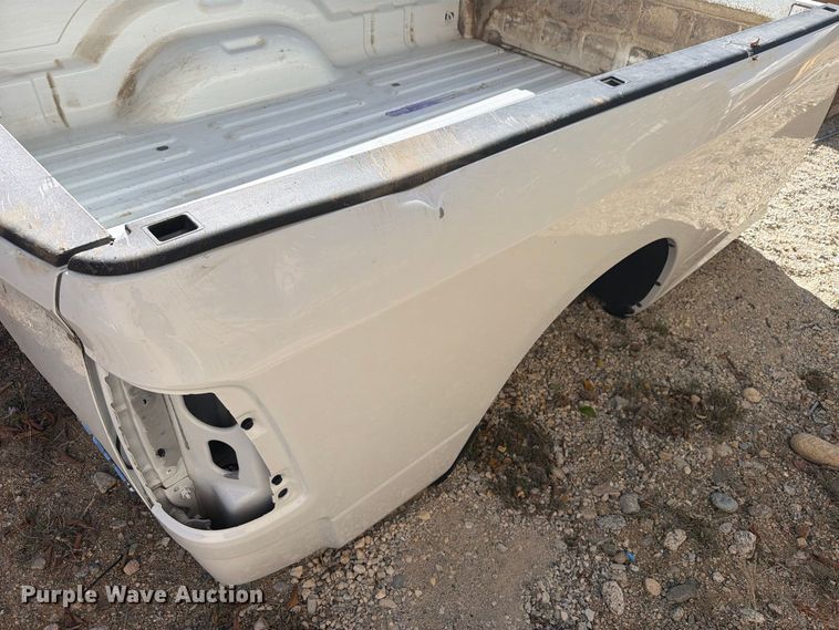 image for item EW1159 Pickup truck bed