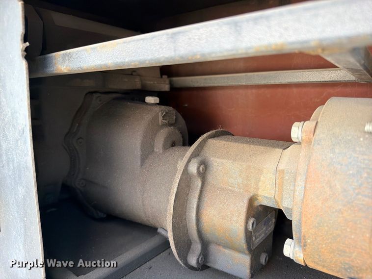image for item EW1160 2003 International 4300 box truck