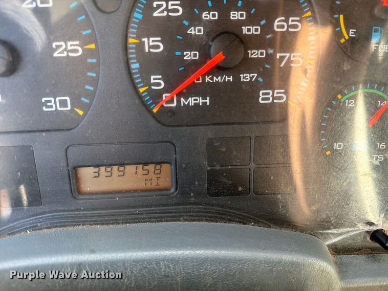 image for item EW1160 2003 International 4300 box truck