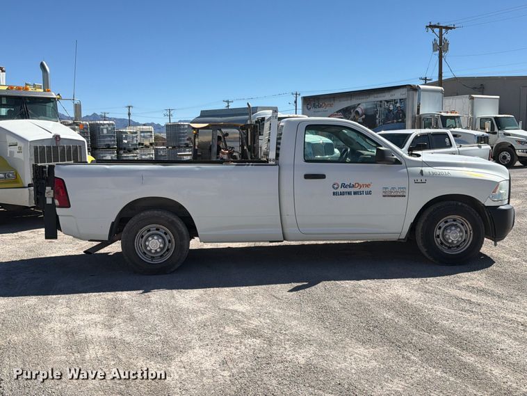 image for item EW1174 2013 RAM 2500 pickup truck
