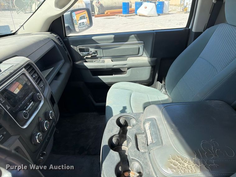 image for item EW1174 2013 RAM 2500 pickup truck