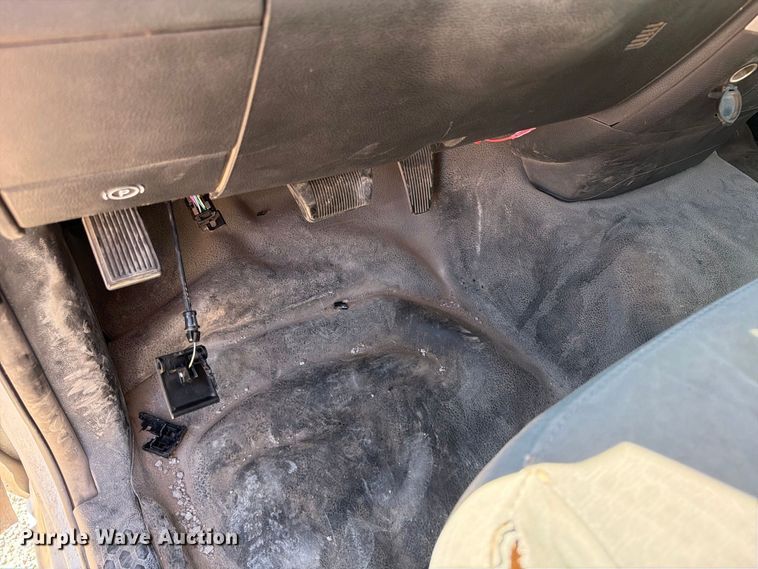 image for item EW1174 2013 RAM 2500 pickup truck