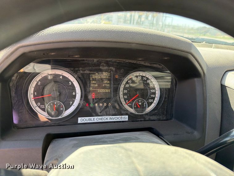 image for item EW1174 2013 RAM 2500 pickup truck