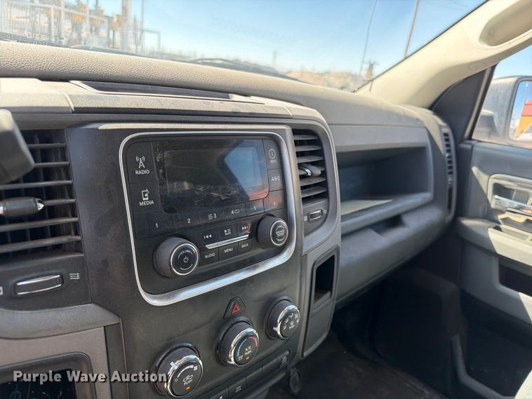 image for item EW1174 2013 RAM 2500 pickup truck