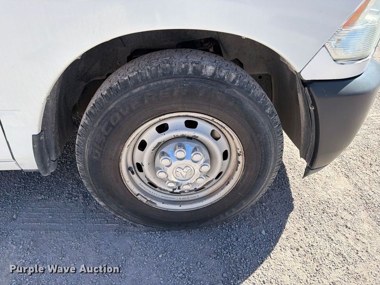image for item EW1174 2013 RAM 2500 pickup truck