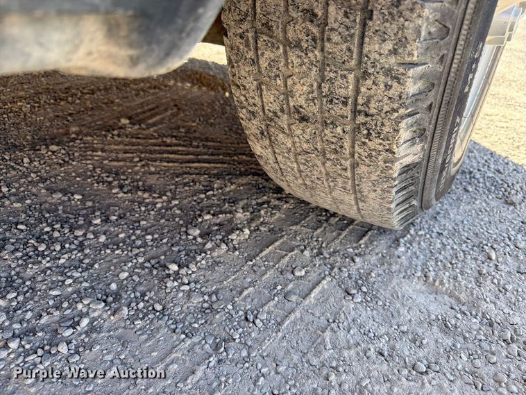 image for item EW1174 2013 RAM 2500 pickup truck