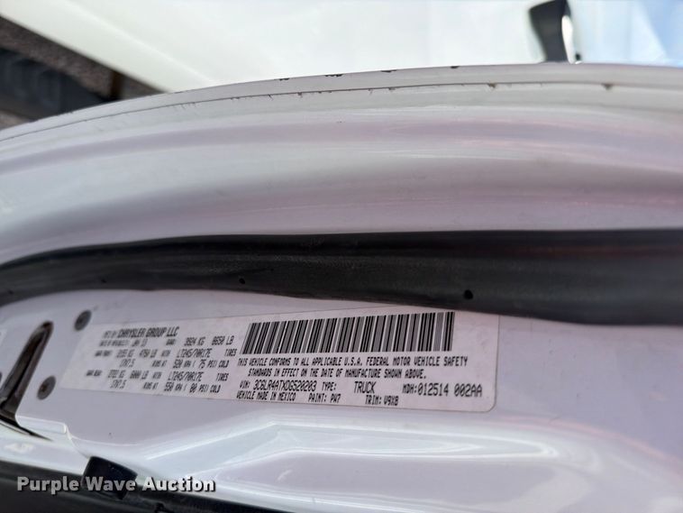 image for item EW1174 2013 RAM 2500 pickup truck