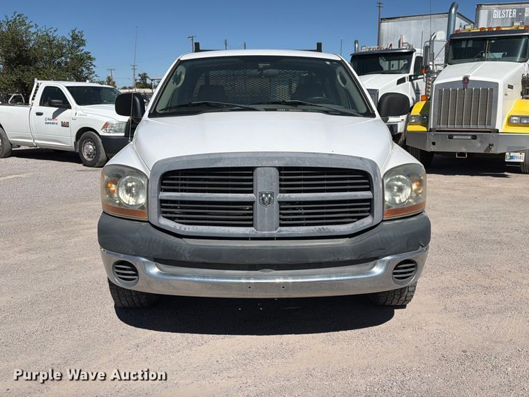 image for item EW1176 2006 Dodge Ram 2500 Ext. Cab pickup truck