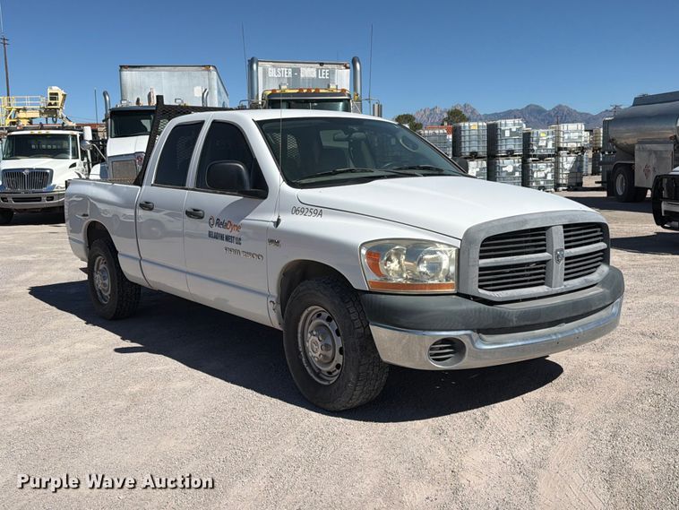 image for item EW1176 2006 Dodge Ram 2500 Ext. Cab pickup truck