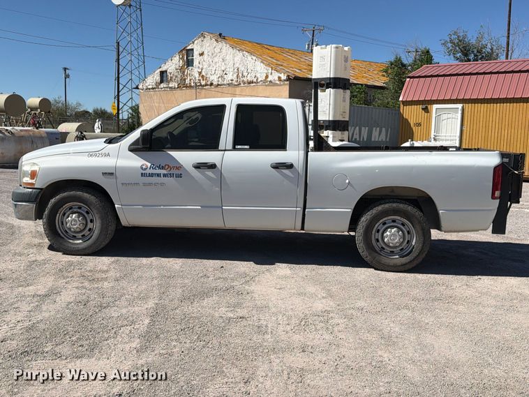 image for item EW1176 2006 Dodge Ram 2500 Ext. Cab pickup truck