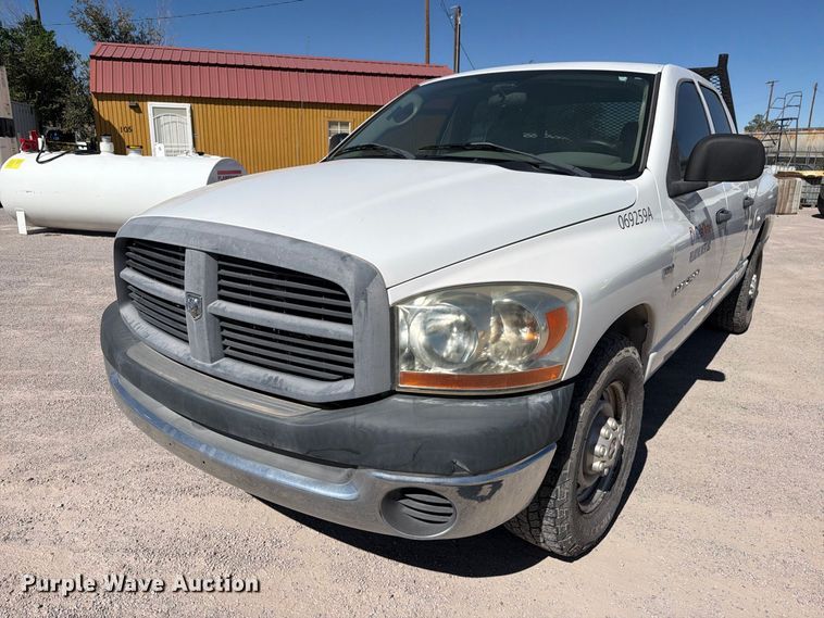 image for item EW1176 2006 Dodge Ram 2500 Ext. Cab pickup truck