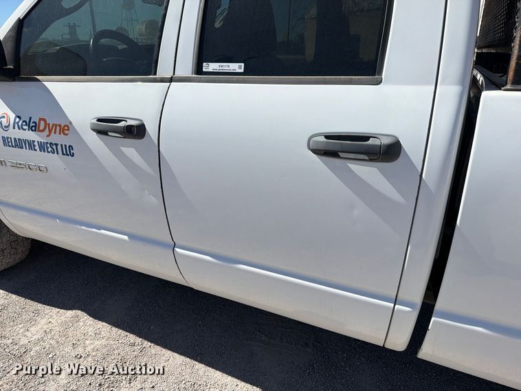 image for item EW1176 2006 Dodge Ram 2500 Ext. Cab pickup truck