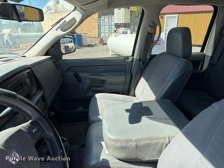 image for item EW1176 2006 Dodge Ram 2500 Ext. Cab pickup truck