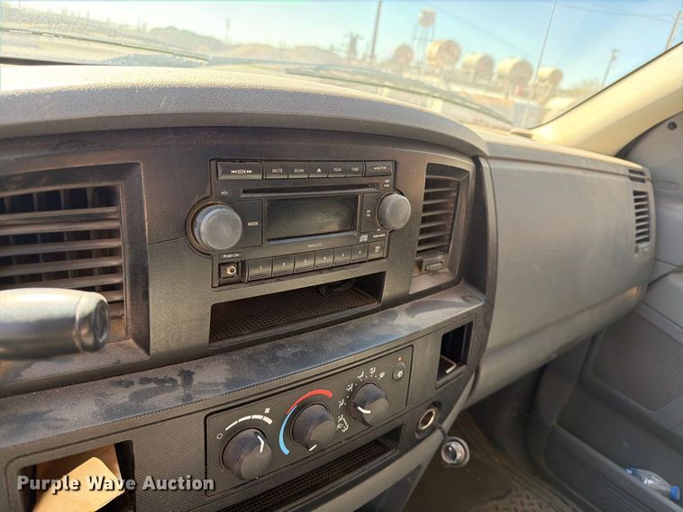 image for item EW1176 2006 Dodge Ram 2500 Ext. Cab pickup truck