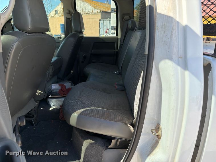 image for item EW1176 2006 Dodge Ram 2500 Ext. Cab pickup truck