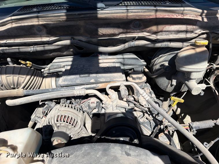 image for item EW1176 2006 Dodge Ram 2500 Ext. Cab pickup truck