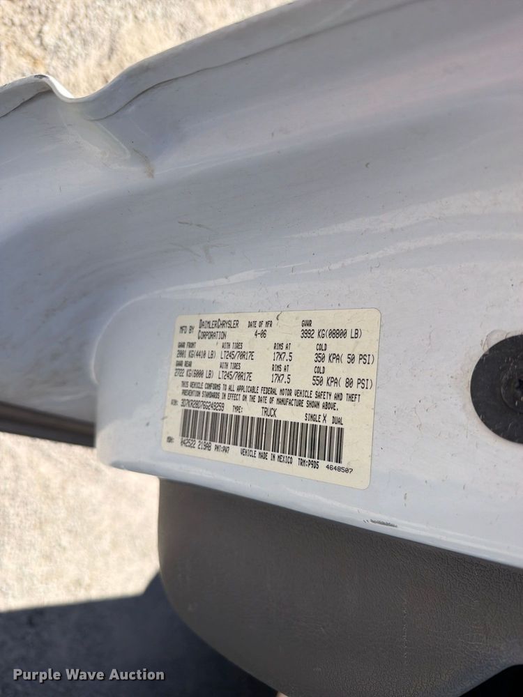 image for item EW1176 2006 Dodge Ram 2500 Ext. Cab pickup truck